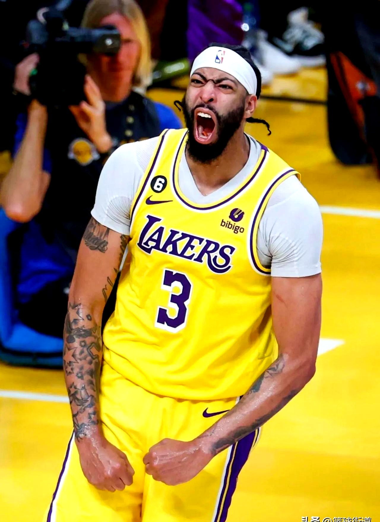 kaiyun 浓眉哥在巴塞罗那比赛中回归赛场,逆转引发热议!